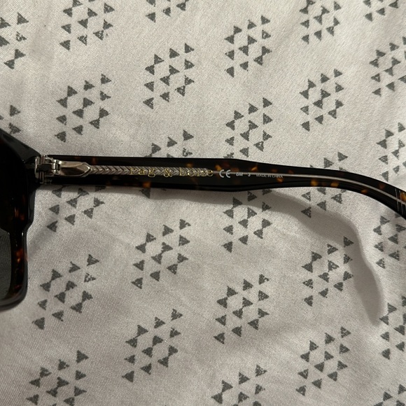 rag and bone sunglasses - Picture 3 of 3